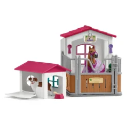 Pferdebox mit Hundehütte