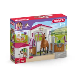 Pferdebox mit Hundehütte