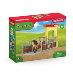 Ponybox mit Islandpferd Hengst