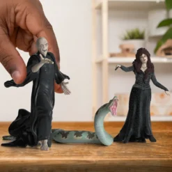 Voldemort mit Nagini & Bellatrix Lestrange